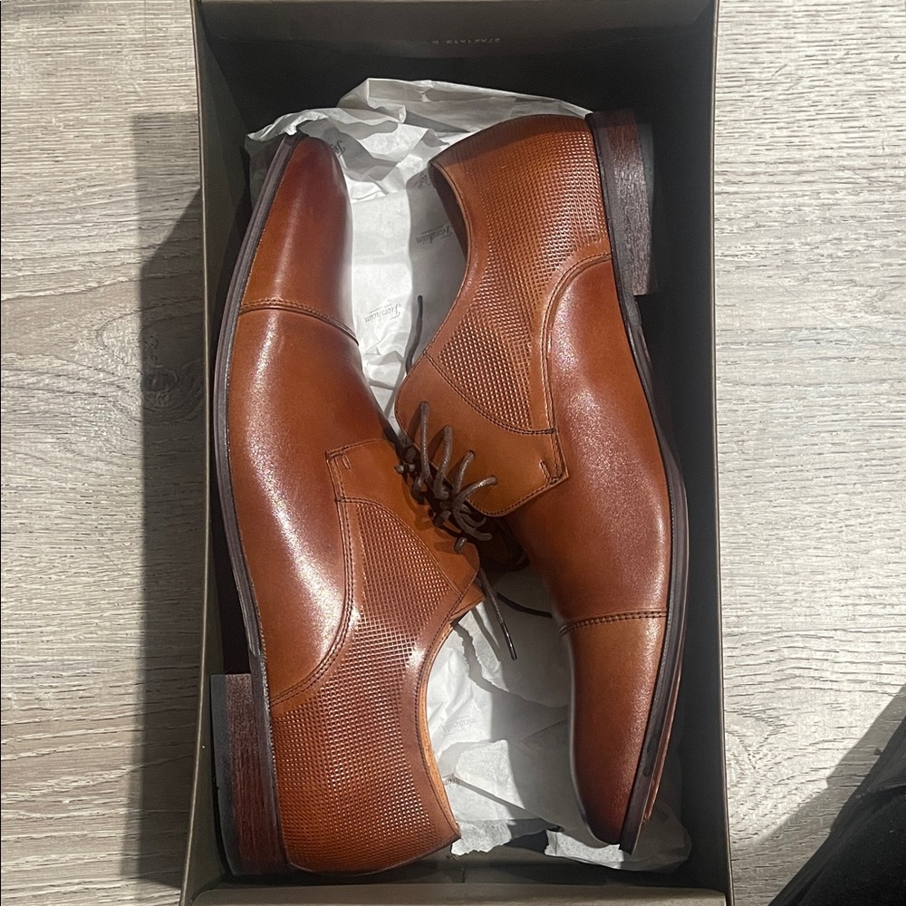 Florsheim Tan Leather Oxfords
